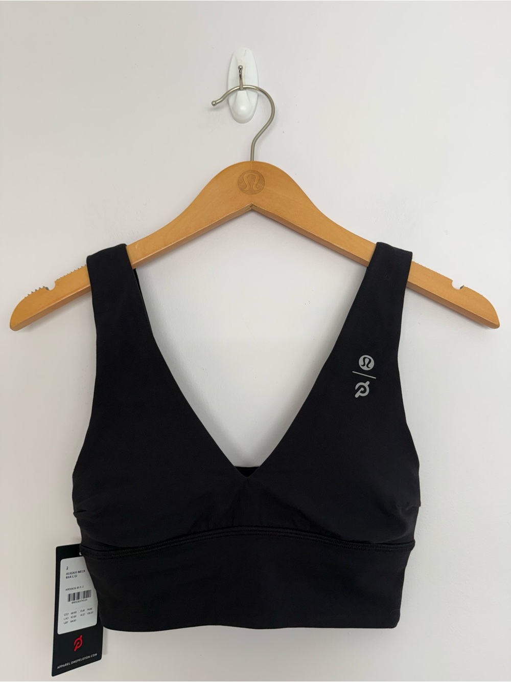 Lululemon Align V-Neck Bra *Light Support, C/D Cup Black Size 2 Peloton NWT